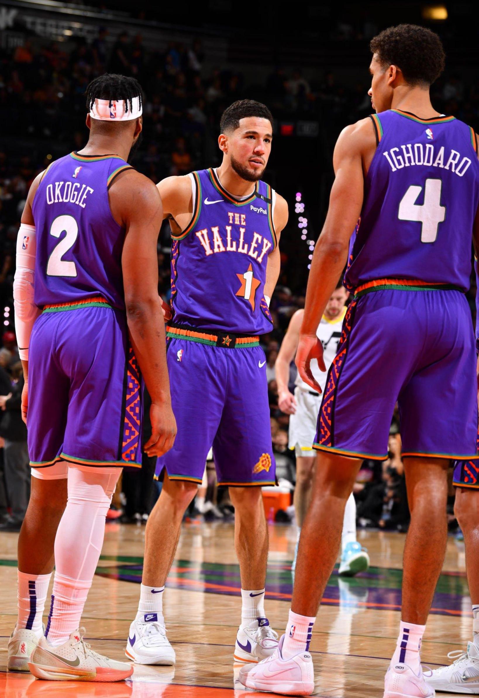 乐鱼体育app-爵士队轻松战胜对手,晋级季后赛