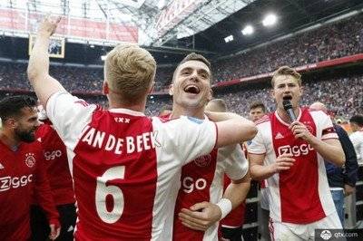 乐鱼体育地址-阿贾克斯力争打进欧洲半决赛