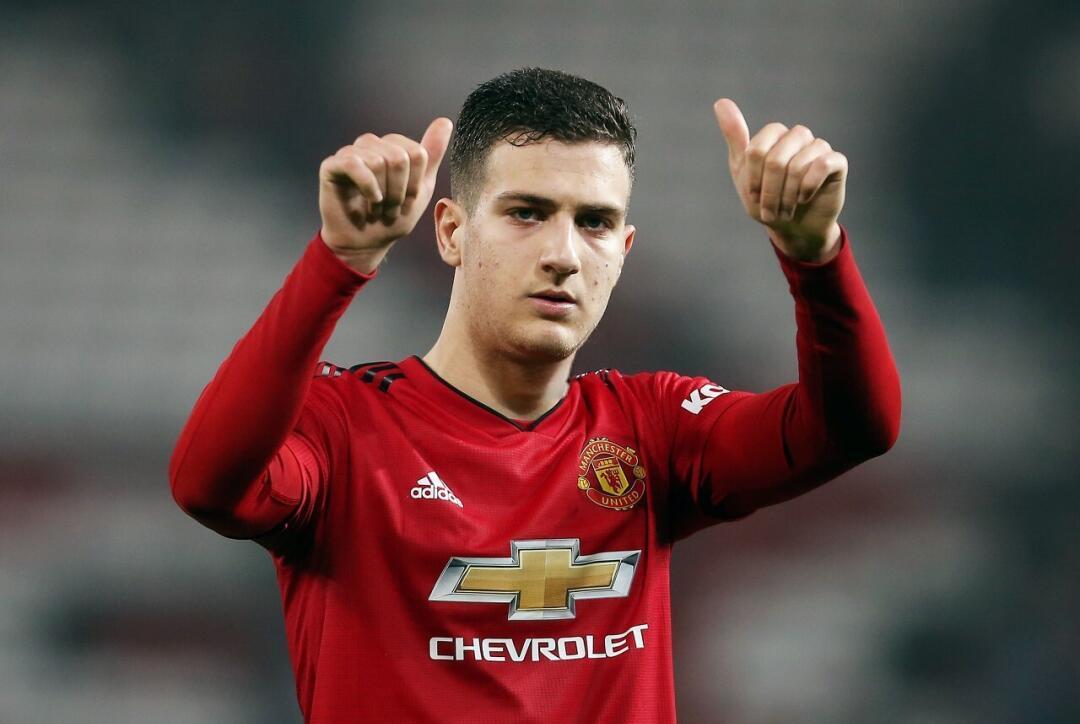 乐鱼体育下载-佛罗伦萨中场表现出色,崭露头角成为新星的简单介绍