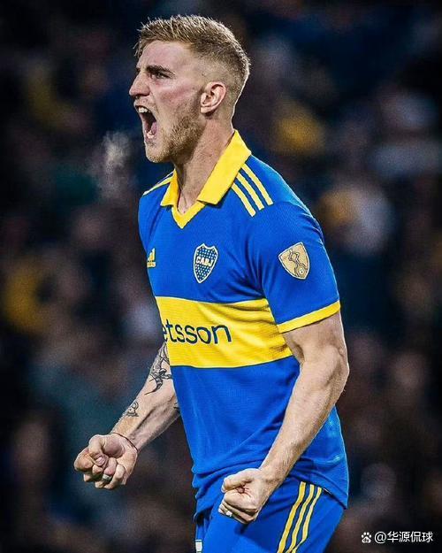 佛罗伦萨中场表现出色,崭露头角成为新星的简单介绍 佛罗伦萨中场表现出色,崭露头角成为新星的简单介绍