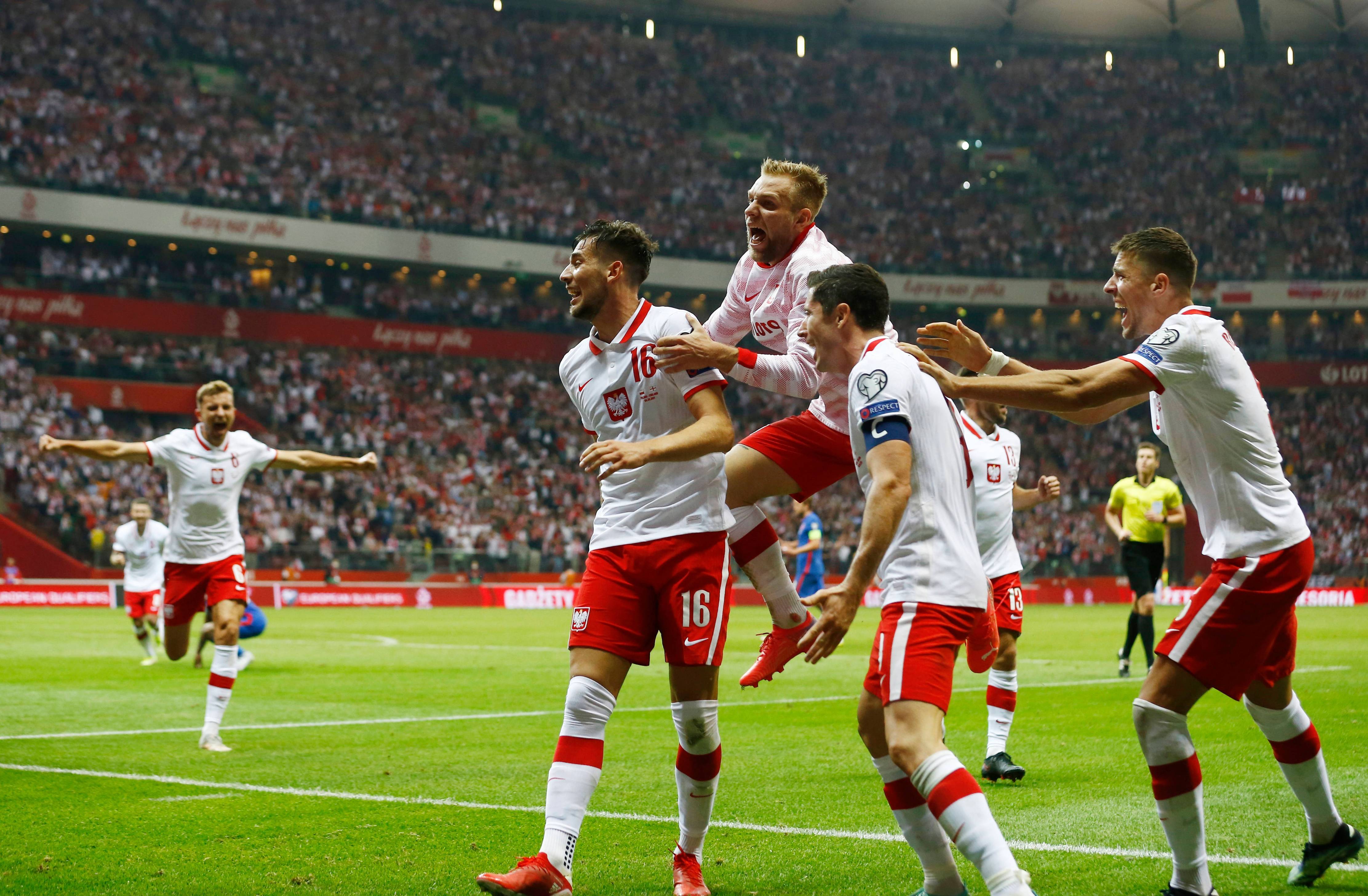 欧预赛比拼激烈,各国球队竭尽全力的简单介绍 欧预赛比拼激烈,各国球队竭尽全力的简单介绍