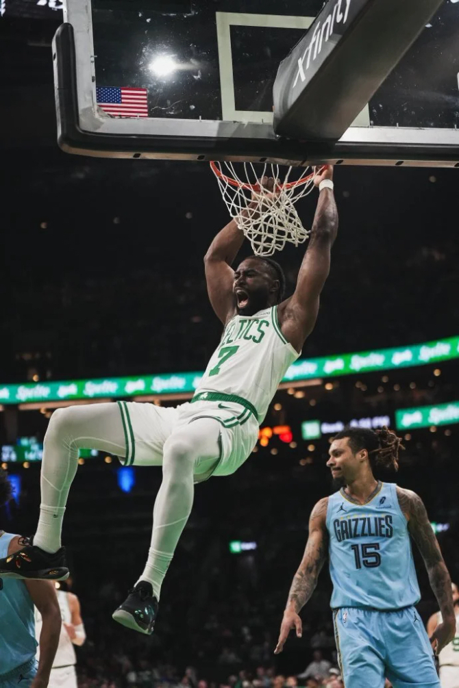 凯尔特人擒下灰熊,海沃德26分 凯尔特人擒下灰熊,海沃德26分