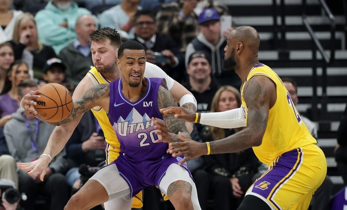 湖人全队状态回升，再胜独行侠！