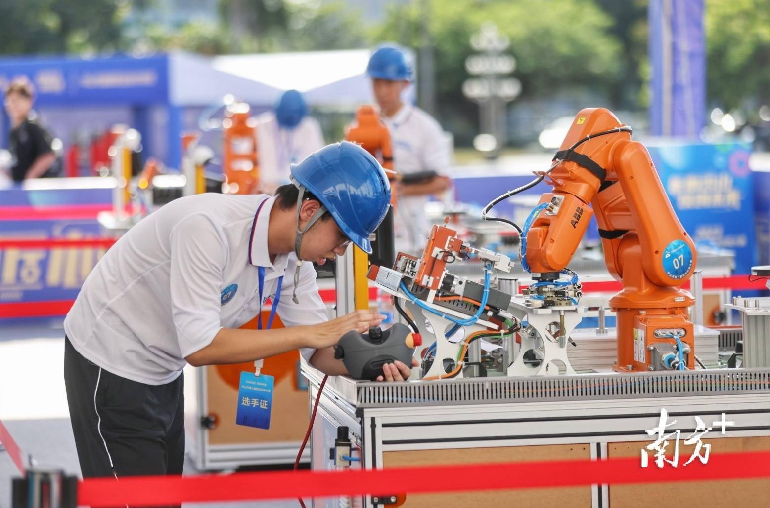 关于职业球员在赛场上展现出色技术的信息